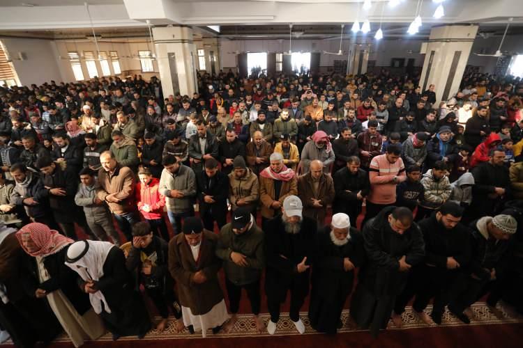 <p>Gazze'deki İstiklal Endonezya Camisi'nde hayatını kaybedenler için gıyabi cenaze namazı kılındı.</p>