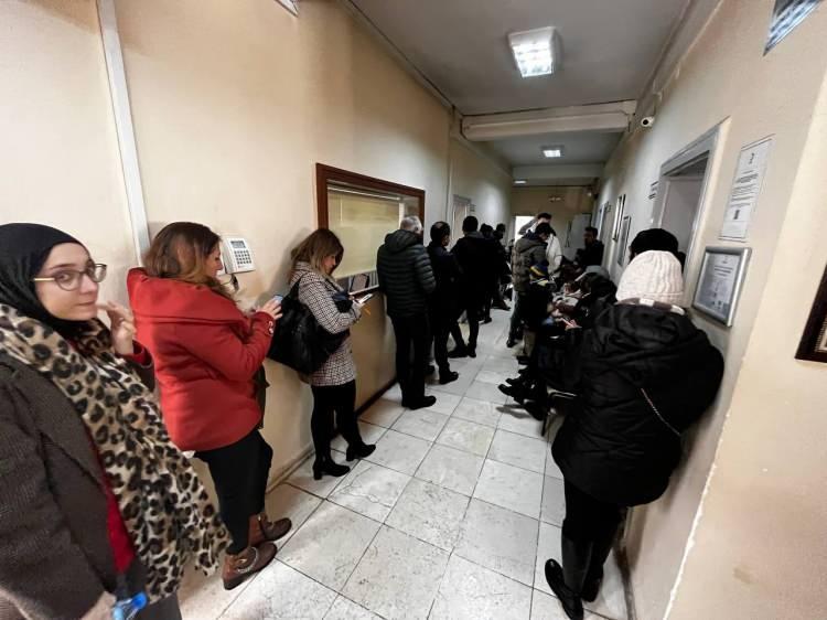 <p><strong>ISPARTA</strong></p>

<p>Isparta'da, Kahramanmaraş'ın Pazarcık ilçesi merkezli 7,7 büyüklüğündeki depremin ardından kan ihtiyacının karşılanması amacıyla kurulan noktalarda yoğunluk oluştu.</p>

<p> </p>
