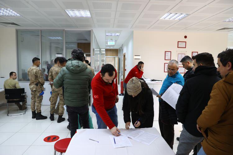 <p><strong>EDİRNE</strong></p>
<p>Edirne'de Türk Kızılay Kan Bağış Merkezi tarafından 3 ayrı noktada kan bağışları kabul ediliyor.</p>