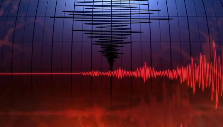 <p>Ayrıca "Türkiye Bina Deprem Yönetmeliği" de aynı tarihli RG'de yayınlanmış olup, eş zamanlı olarak yürürlüğe girmiştir.</p>
