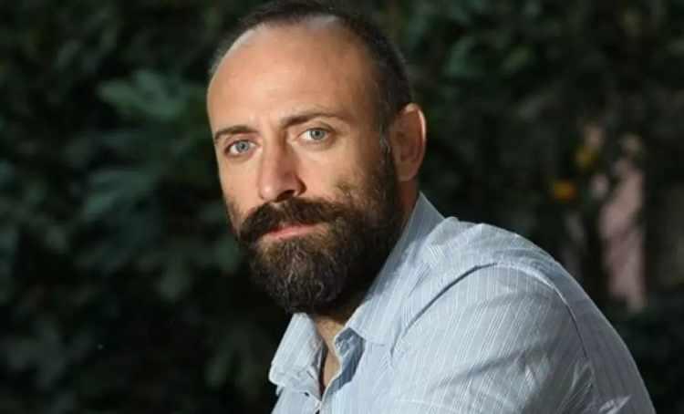 <p>HALİT ERGENÇ</p>