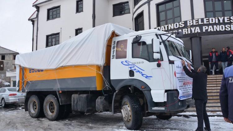 <p>HDP tarafından gönderdikleri yardım aracına kaymakamlığın el koyduğu iddia edildi.</p>
