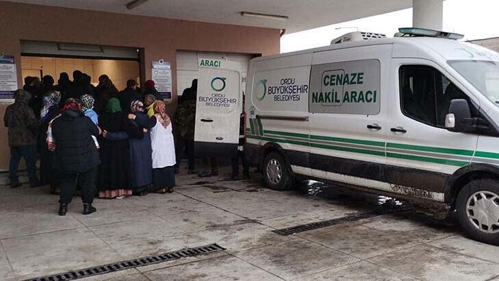 <p>Ancak ger&ccedil;ekler, Babacan'ın a&ccedil;ıklamalarına zıt d&uuml;şecek şekilde.&nbsp;Kimlik tespiti yapılan veya yapılamayan t&uuml;m m&uuml;teveffalar, vefat sayılarına eklenmektedir. Enkazdan &ccedil;ıkarıldığında yaşam belirtisi olmayan ya da hastanede vefat edenler de bu sayılara dahil edilmektedir</p>
