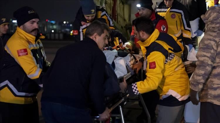 <p><strong>10.40</strong></p>

<p>Mill&icirc; Savunma Bakanlığı ve Sağlık Bakanlığından g&ouml;revlendirilen sağlık personeli, Asker&icirc; Ambulans u&ccedil;aklarının Ankara&rsquo;dan b&ouml;lgeye hareket ettiğini duyurdu.</p>

