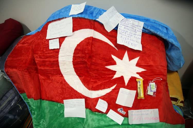 <p>Malatya İl Milli Eğitim Müdürü Hatice Özdemir, yaptığı açıklamada, depremde hayatını kaybedenlere Allah'tan rahmet diledi.</p>