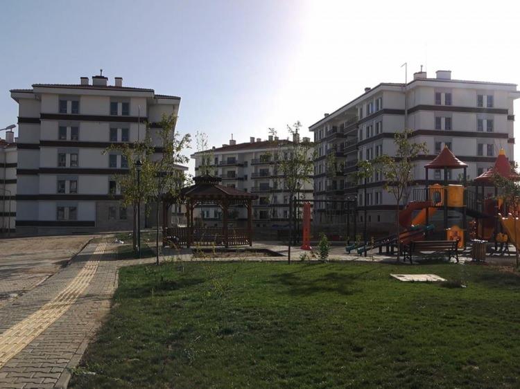 <p>“Ayıplı bir mal satın alındığı zaman ayıp hükümlerine dayanarak çeşitli talepler ileri sürülebilir. </p>