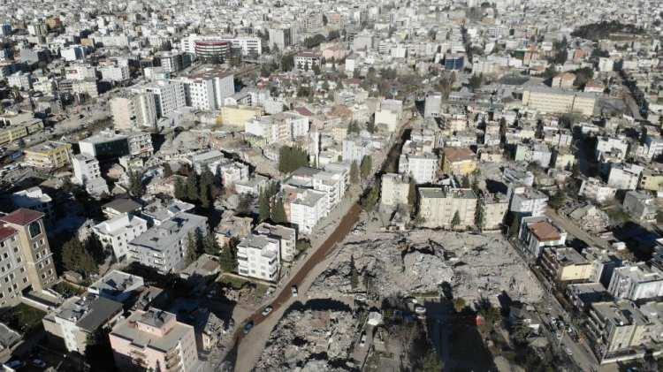 <p>Gigi, sosyal medya hesabından UNİCEF ile ortaklaşa başlattığı yardım kampanyasıyla depremzedeler için 4 milyon TL bağış topladı. </p>
