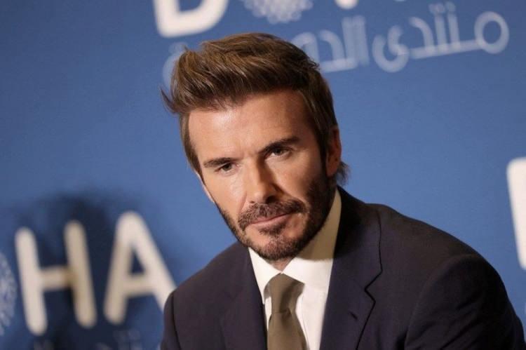<p>DAVID BECKHAM</p>
<p>Eski İngiliz futbolcu David Beckham, sosyal medya hesabında bu büyük depremin çocuklar üzerinde çok yıkıcı bir etkisi olduğu mesajını yayınlayarak UNICEF'e bağış çağrısında bulundu.</p>