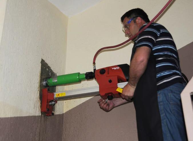 <p>Türkkan, kapsamlı bir bina dayanıklılık testinin meskenin büyüklüğüne göre değişebildiğini kaydederek, "Böyle bir raporu hazırlamak için binanın tamamını elden geçirmek gerekiyor. </p>