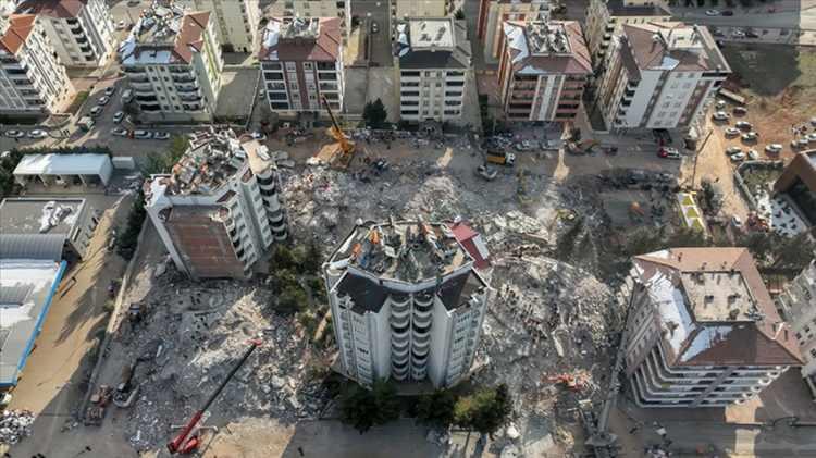<p><strong>"BİNADAN KAROT ALINMASI HERHANGİ BİR ZARAR OLUŞTURMAZ"</strong></p>
<p> </p>