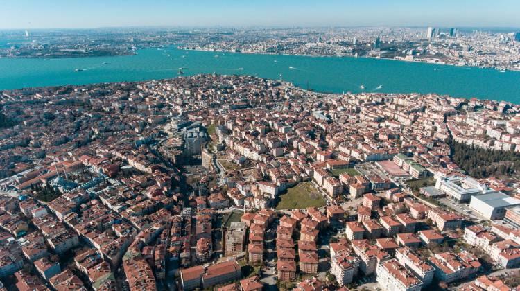 <p>Fatih'i 35 bin 353 adetle Üsküdar</p>