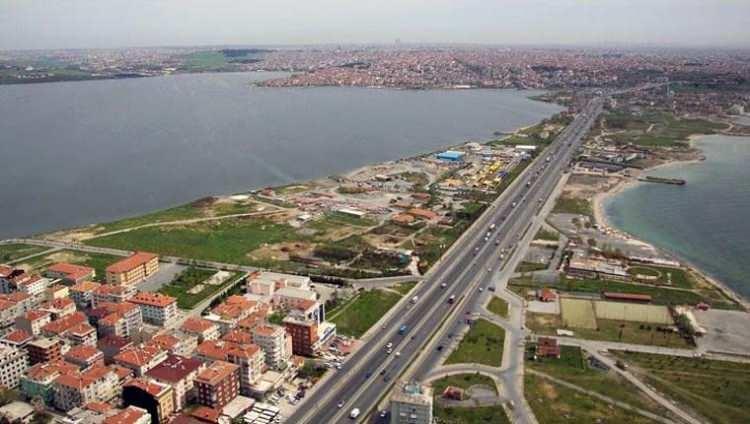 <p><strong>Yapım tarihi 2000 ve öncesine ait bina sayısı Küçükçekmece ve Silivri'de 25-30 bin adet,</strong></p>