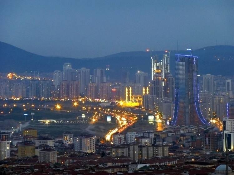 <p>Ataşehir</p>
