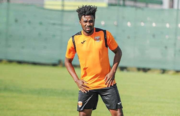 <p>Samuel Tetteh<br />
<br />
Eski takımı: Adanaspor<br />
<br />
Yeni takımı: Bandırmaspor</p>