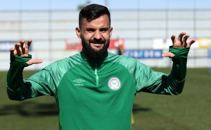 <p>Enriko Papa<br />
<br />
Eski takımı: Çaykur Rizespor<br />
<br />
Yeni takımı: Sepsi</p>
