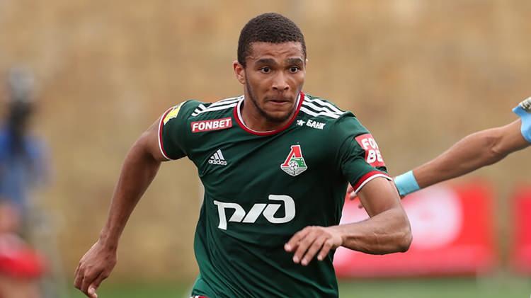 <p>Mark Mampassi<br />
<br />
Eski takımı: Lokomotiv Moskova<br />
<br />
Yeni takımı: Antalyaspor</p>
