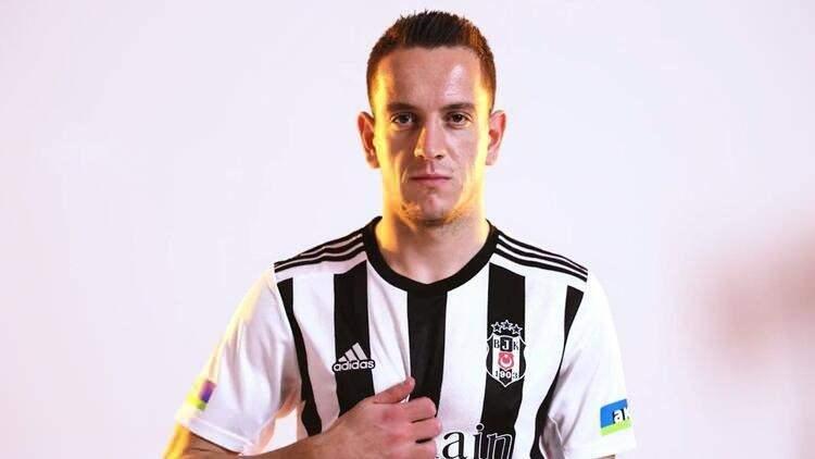 <p>Amir Hadziahmetovic<br />
<br />
Eski takımı: Konyaspor<br />
<br />
Yeni takımı: Beşiktaş</p>
