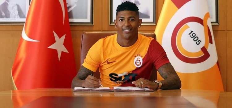 <p>Patrick van Aanholt<br />
<br />
Eski takımı: Galatasaray<br />
<br />
Yeni takımı: PSV Eindhoven</p>
