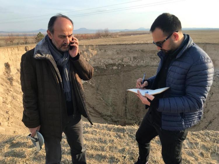 <p>“Obruk oluşumunu etkileyen önemli nedenlerden bir tanesi deprem”</p>