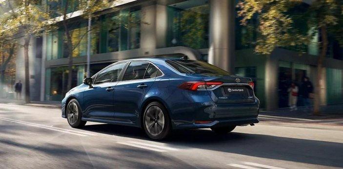 <p><strong>2023 TOYOTA COROLLA SEDAN FİYAT LİSTESİ...</strong></p>

<p> </p>

<p>1.5 Vision - <strong>706 bin 900 TL</strong></p>

<p> </p>

<p>1.5 Vision Multidrive S - <strong>737 bin 800 TL</strong></p>

<p> </p>

<p> </p>
