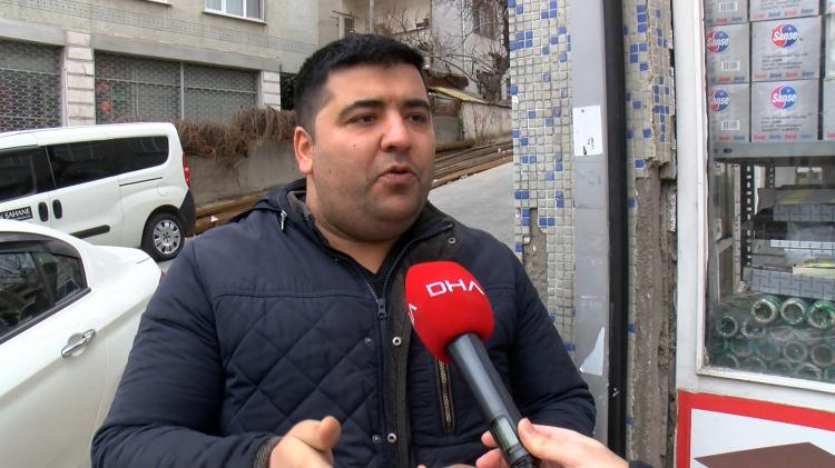 <p>Deniz kumundan yapılan binanın pas tutarak çürüyen demirleri, çatlayan kolonları nedeniyle yıkılma tehlikesiyle karşı karşıya kaldı.</p>
<p> </p>