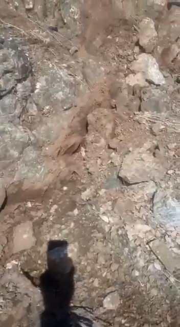 <p>Elazığ'daki bu ve benzeri görüntüler ilk olarak 2020 yılında 6,8 büyüklüğündeki deprem sonrasında ortaya çıkmıştı.</p>
