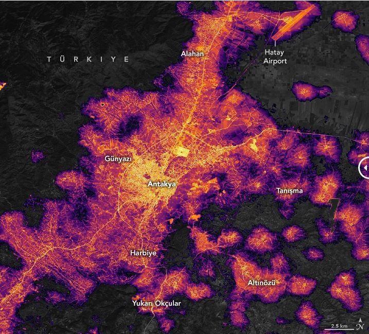 <p>ABD Havacılık ve Uzay Ajansı (NASA), Kahramanmaraş'ta arka arkaya meydana gelen depremlere ilişkin yeni görüntüler yayınladı. Özel uydu ve kızılötesi görüntülerini paylaşan NASA hasarın boyutunu gözler önüne serdi.</p>
