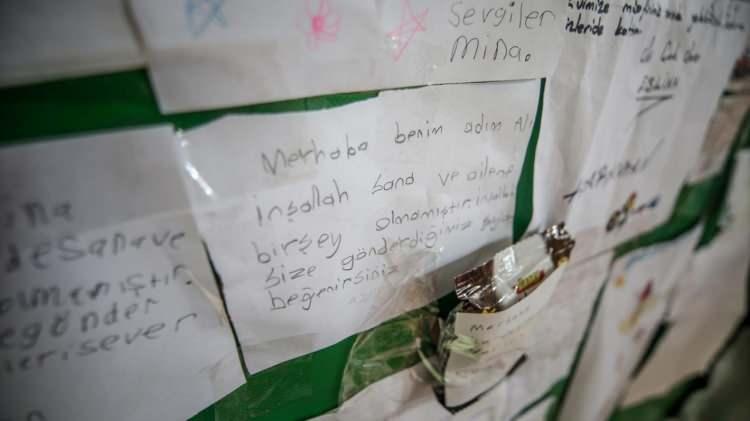 <p><strong>"Bu bizim küçükten büyüğüne ne kadar necip bir millet olduğumuzu gösteriyor."</strong> dedi.</p>
