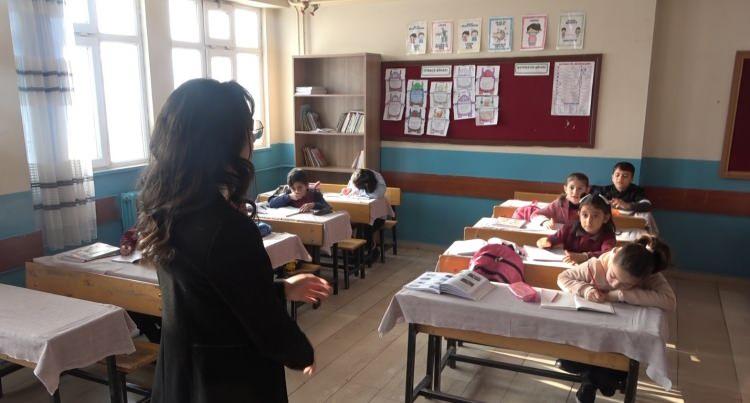 <p>Öte yandan Deprem sebebiyle 126 afetzede öğrenci eğitim ve öğretim hayatına Kırklareli’nde sürdürecek.</p>

<p> </p>
