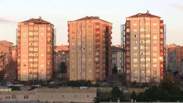 <p>Yapı denetim raporu sonucunun ‘depreme uygun değil’ çıkması halinde müteahhitlerin tazminat sorumluluğunun olduğunu belirten Dr. Yılmaz, konuyla ilgili şöyle konuştu: </p>