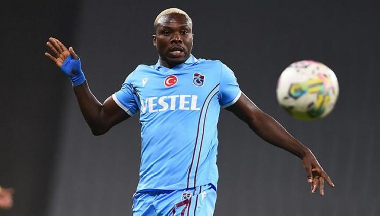 <p>Jean Evrard Kouassi<br />
<br />
Eski takımı: Trabzonspor<br />
<br />
Yeni takımı: Zhejiang FC</p>
