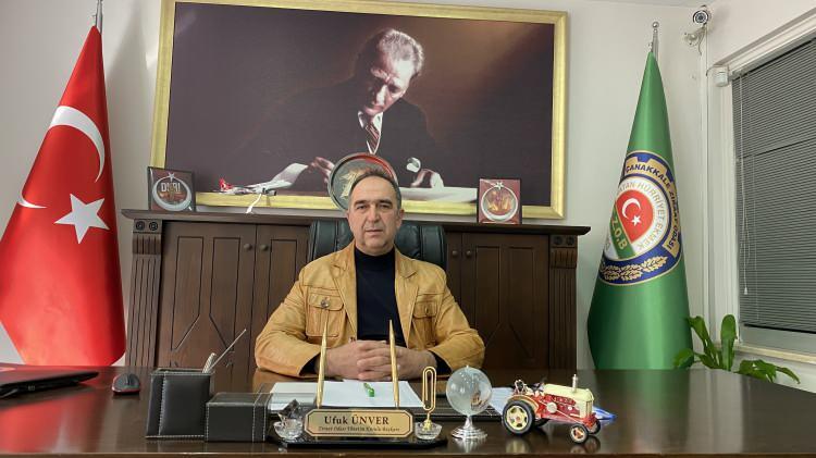 <p><strong>"2020 YILINDA YAŞANAN KURAKLIKLA AYNI SEVİYEDE BİR KURAKLIK YAŞIYORUZ"</strong></p>
<p>Çanakkale Ziraat Odası Başkanı Ufuk Ünver ise, bu yıl kurak bir yıl geçirdiklerini belirterek, “Geçtiğimiz haftalar içinde güzel bir kar yağışı oldu. Fakat yağan kar yağışı istenen seviyede olmadı. Yeterli değil. Hızlı bir şekilde kar yağdı, hızlı bir şekilde erimediği için bu ancak toprağa iyi geldi. Fakat barajlara olan etkisi ise istenen seviye de olmadı. </p>
