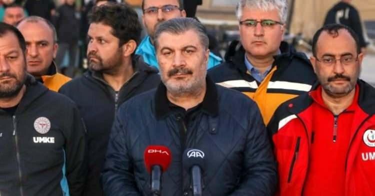 <p>Hatay&rsquo;da salgın hastalık başladı, şehrin boşaltılması gerekiyor.</p>

<p><strong>GER&Ccedil;EK&nbsp;</strong>Sağlık Bakanı Fahrettin Koca, deprem b&ouml;lgesinde bug&uuml;ne kadar herhangi bir bulaşıcı hastalık salgını tespit edilmediğini s&ouml;yledi.&nbsp;</p>
