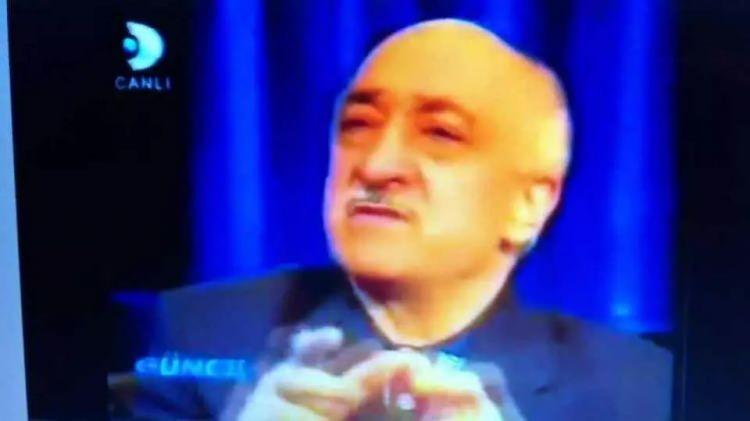 <p>Asker ve medya cuntasının elbirliği yaparak ortaya çıkardığı kaos ortamında Fetullah Gülen’in açıklamaları “fetva” gibi değerlendiriliyordu. 29 Mart tarihinde kendi kurdurduğu Samanyolu TV’ye konuk olan Gülen ise, “Asker daha demokrat” sözleriyle darbeden yana olduğunu perçinledi. Bugün artık örgüt olduğu bilinen cemaatin yayın organı Zaman Gazetesi, 1 Temmuz 1997’de, REFAH-YOL hükümetinin devrilmesinden sonra Mesut Yılmaz başkanlığında kurulan 55. hükümeti “Hayırlı olsun” manşetiyle karşıladı.</p>