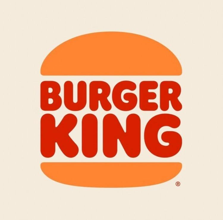 <p>Markanın yeni logosu yakın bir zamanda tüm reklamlarda ve ambalajlarda görülecek. Ancak şirketin dünya çağındaki 19 bin restoranının tamamen yenilemesi, biraz zaman alacak.</p>
<p> </p>
<p>Şirket, yenilenen logosunu çalışan üniformalarına da yansıtacak ve reklamlarında kendi çalışanlarına yer verecek.</p>
