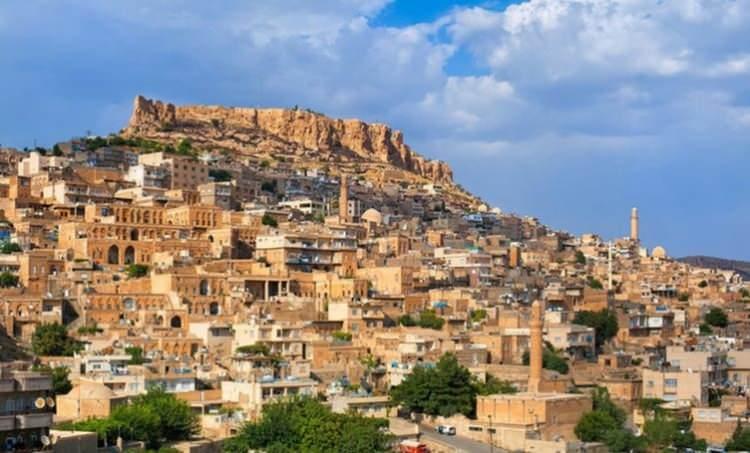 <p><strong>MARDİN</strong></p>

<p>Orta dereceli risk bölgesinde yer alan Mardin'in Mazıdağı ve Kızıltepe ilçeleri güvenilir.</p>
