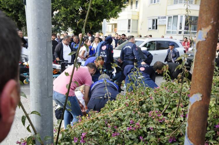 <p><strong>ALANYA'YA KONAKLAMAYA GELEN DEPREMZEDELER OLDUĞU ÖĞRENİLDİ</strong></p>

<p> </p>

<p>Kazada hayatını kaybedenlerin ve yaralananların Kahramanmaraş merkezli depremlerin ardından Hatay'dan Alanya'ya geldikleri öğrenildi.</p>
