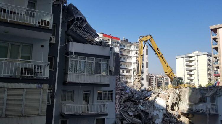 <p><strong>KİRACIYA BİLDİRİM YAPILMAZSA NE OLUR?</strong></p>

<p>60 ile 30 günlük tahliye süresinin kiracıya da bildirilmesi gerekiyor. Bildirilmediği zaman kiracı dava açabiliyor ve idari yargı yürütmeyi durdurma kararı alabiliyor.</p>
