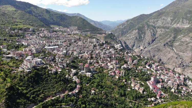 <p>Artvin'de Arhavi, Borçka, Murgul ve Hopa ilçeleri en güvenilir yerlerden.</p>
<p> </p>