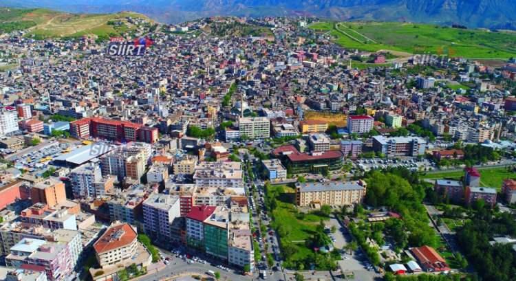 <p>Siirt’te en son yaşanan büyük deprem1884 yılında Pervari bölgesinde 6.1 şiddetinde meydana gelmişti.</p>

