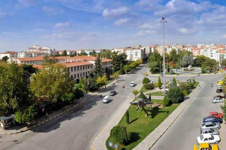 <p>Bununla ilgili Kırklareli'nde emlak fiyatlarında depremden bugüne kadar yüzde 20 ve 25 oranında artışlar yaşandı." dedi.</p>
