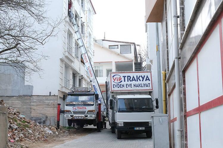 <p>Kırklareli Ticaret ve Sanayi Odası Başkanı Soner Ilık da depremlerin ardından Kırklareli'nde göç hareketliliğinin arttığını belirtti.</p>