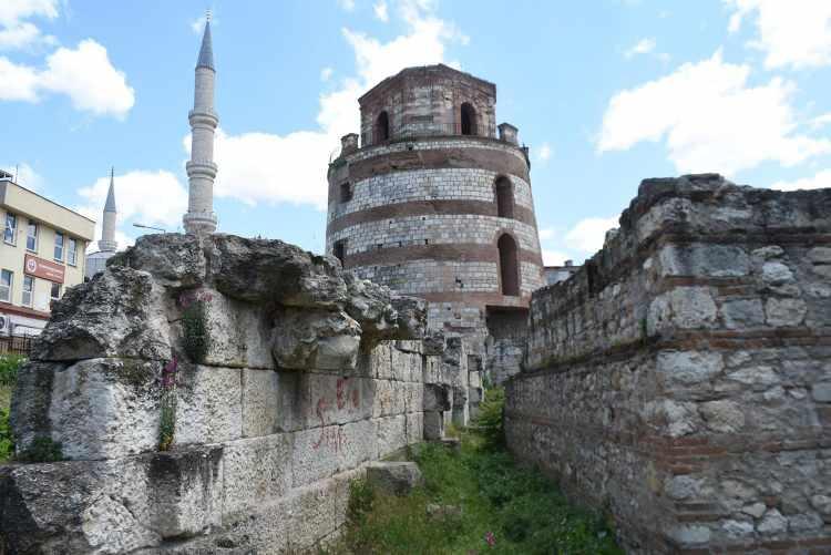<p>"Edirne'ye bir başka göç dalgası var. Güvenli gördükleri için geliyorlar. </p>