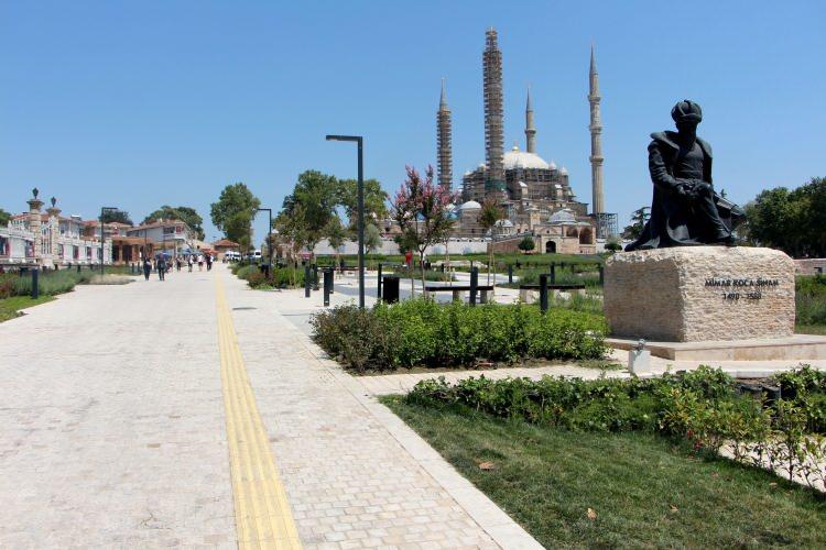 <p> Bu çok yanlış bir anlayış.</p>