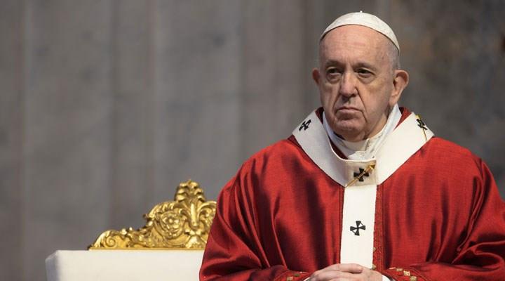<p>Vatikan'ın teokratik lideri Papa Franciscus, T&uuml;rkiye'deki depremzedeler i&ccedil;in 10 bin termal i&ccedil;lik yolladı.</p>
