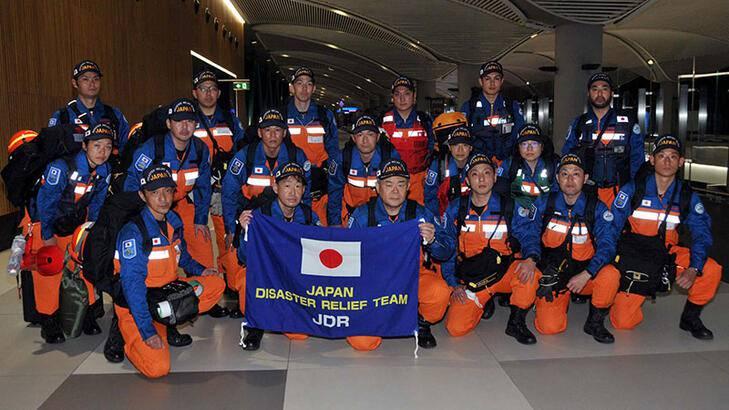<p><strong>Japonya</strong></p>

<p>Kurtarma ve yardım personeli: 148</p>

<p>Tıbbi ekipman ve &ccedil;adır: 25 ton</p>

<p>T&uuml;rkiye ve Suriye'ye insani yardım: 27 milyon dolar</p>

