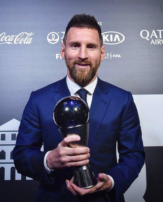 <p>Lionel Messi, FIFA Yılın En İyi Futbolcusu ödülünü 7. kez kazandı.</p>