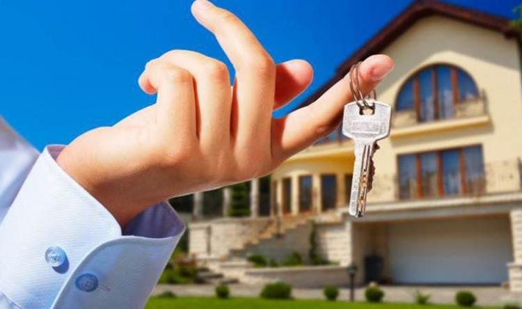 <p> Depremden önce imarlı bir arazi için 3 milyon istenirken, deprem sonrası 6 milyon bandına çıktığını görüyoruz.</p>
