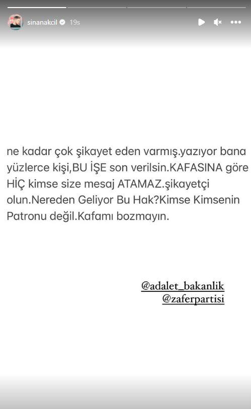 <p><span style="color:#000000"><strong>Kafasına göre hiç kimse size mesaj atamaz. Şikayetçi olun. Nereden geliyor bu hak? Kimse kimsenin patronu değil. Kafamı bozmayın." şeklinde konuştu.</strong></span> <strong><a href="https://www.yasemin.com/"><span style="color:rgb(255, 255, 255)">(Yasemin.com)</span></a></strong></p>
