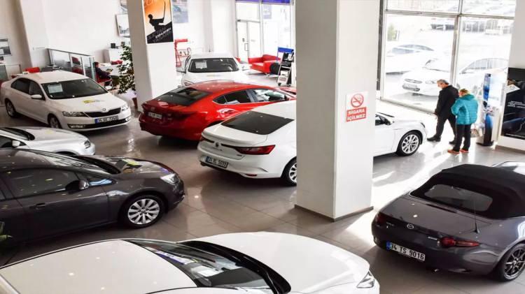 <p>Otomobil satışları, 2023 yılı Ocak-Şubat döneminde geçen yıla göre yüzde 44,3 oranında artarak 96.195 adet, hafif ticari araç pazarı yüzde 69,7 artarak 35.847 adet oldu.</p>